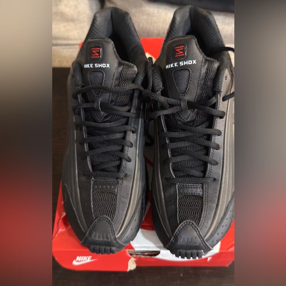 Nike Shox R4 - Picture 3 of 13